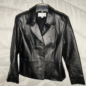 St. John Sport Marie Gray sz 8 Black Leather Jacket NWOT Mid weight Fall Winter